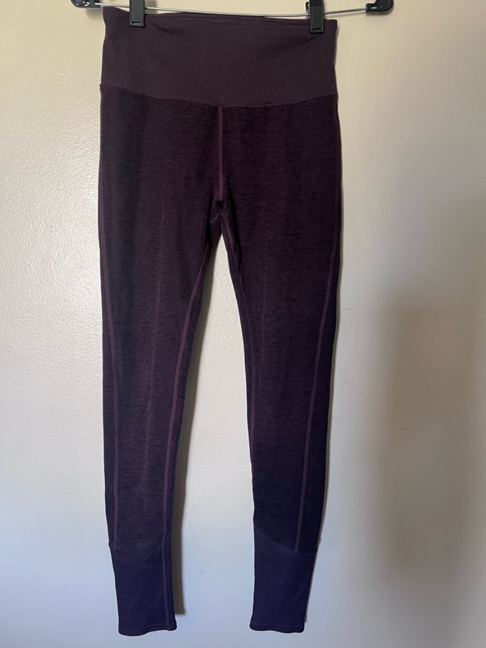 ALO Yoga Soft Women's High-Waist Leggings in Burgundy Heathered